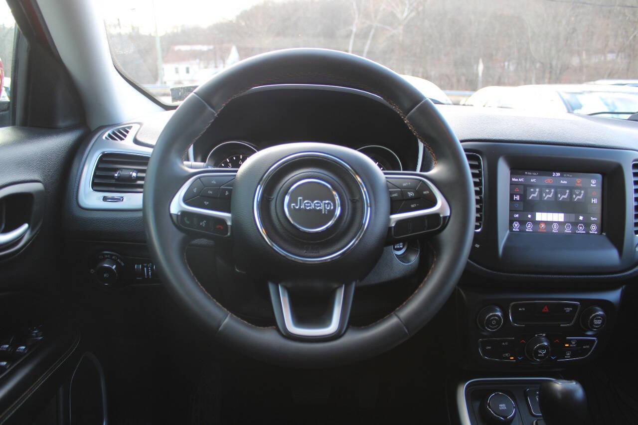 Used 2021 Jeep Compass Latitude image 34