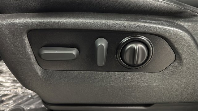 Used 2022 Chevrolet Silverado 1500 LTZ image 24