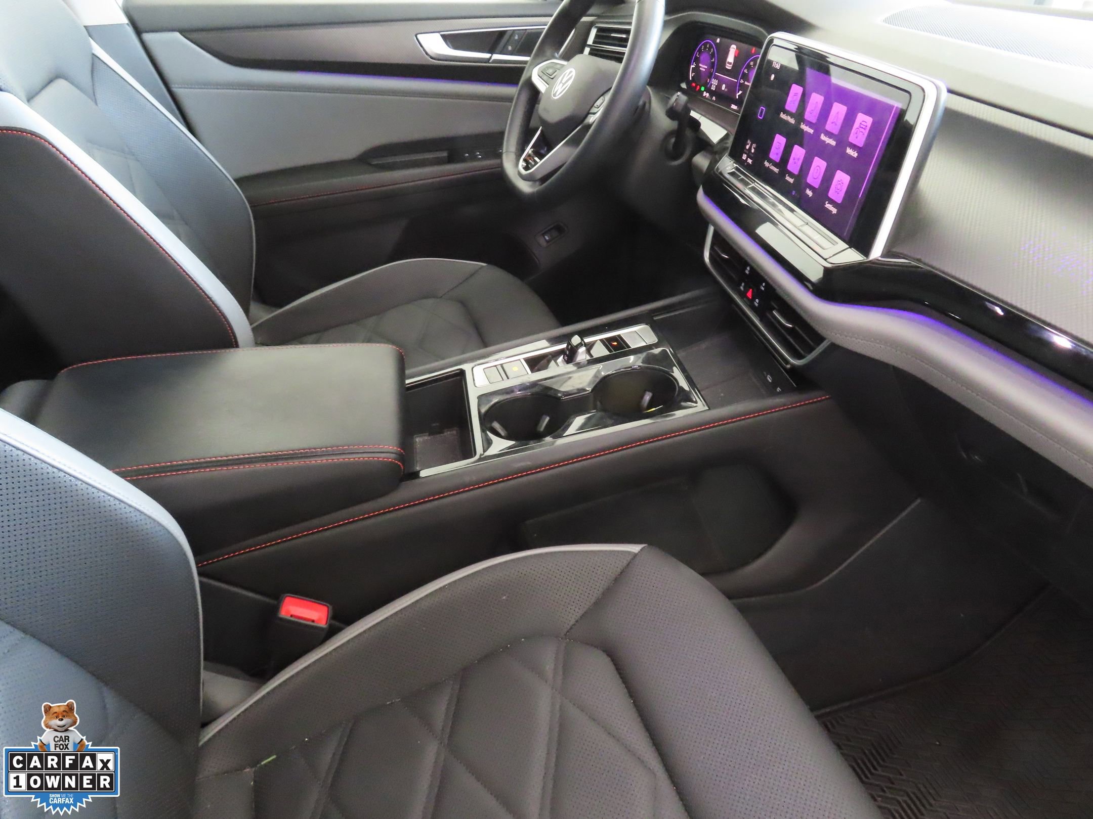 Used 2024 Volkswagen Atlas Peak Edition SE AWD/4WD image 25