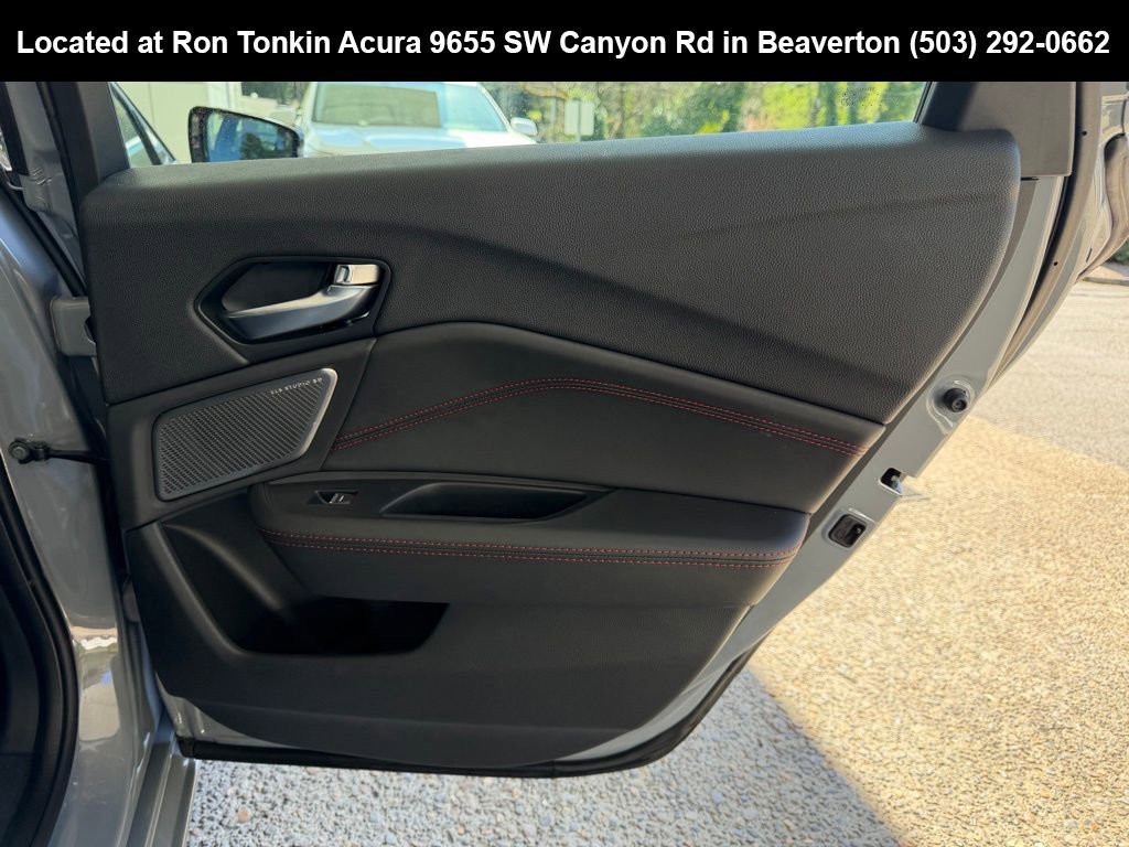 Used 2017 Toyota Sienna LE image 30