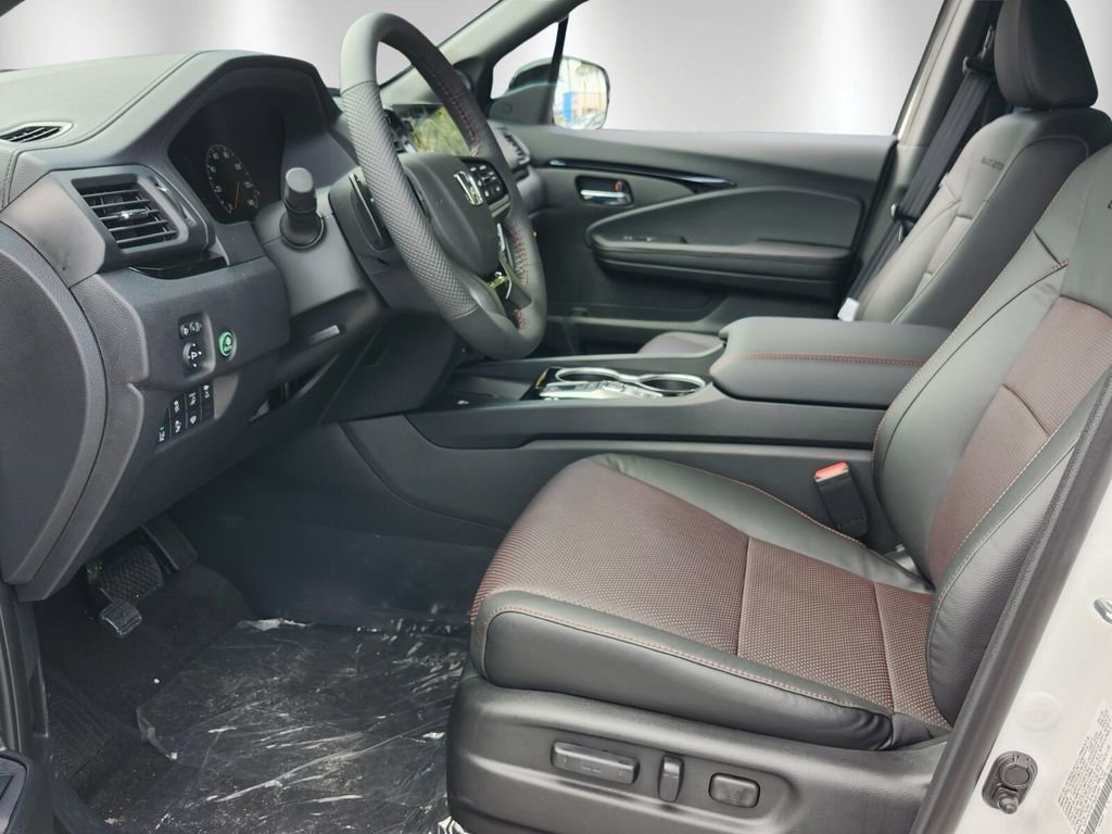 New 2026 Honda Ridgeline Black Edition image 5
