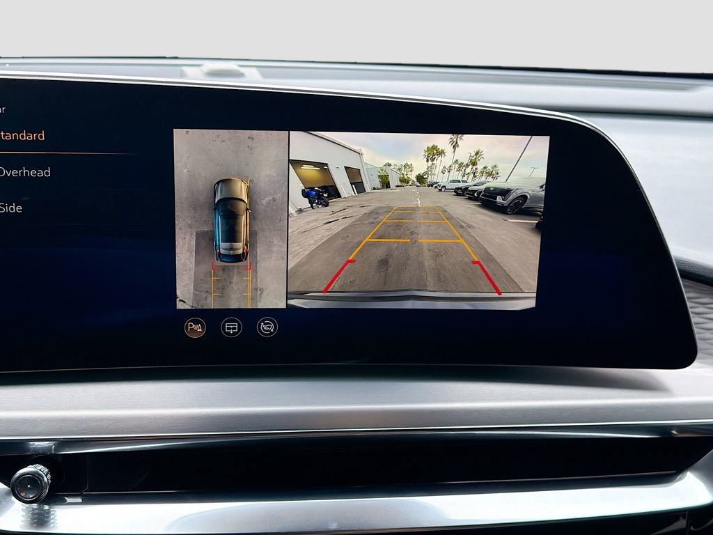 Used 2024 Cadillac Lyriq Sport RWD image 32