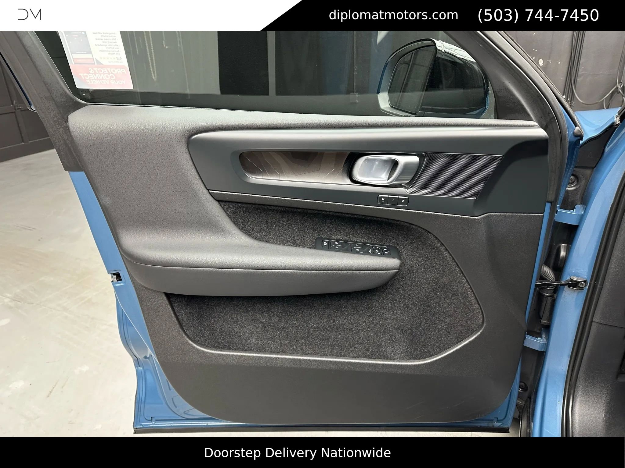 Used 2023 Volvo XC40 Recharge Core image 23