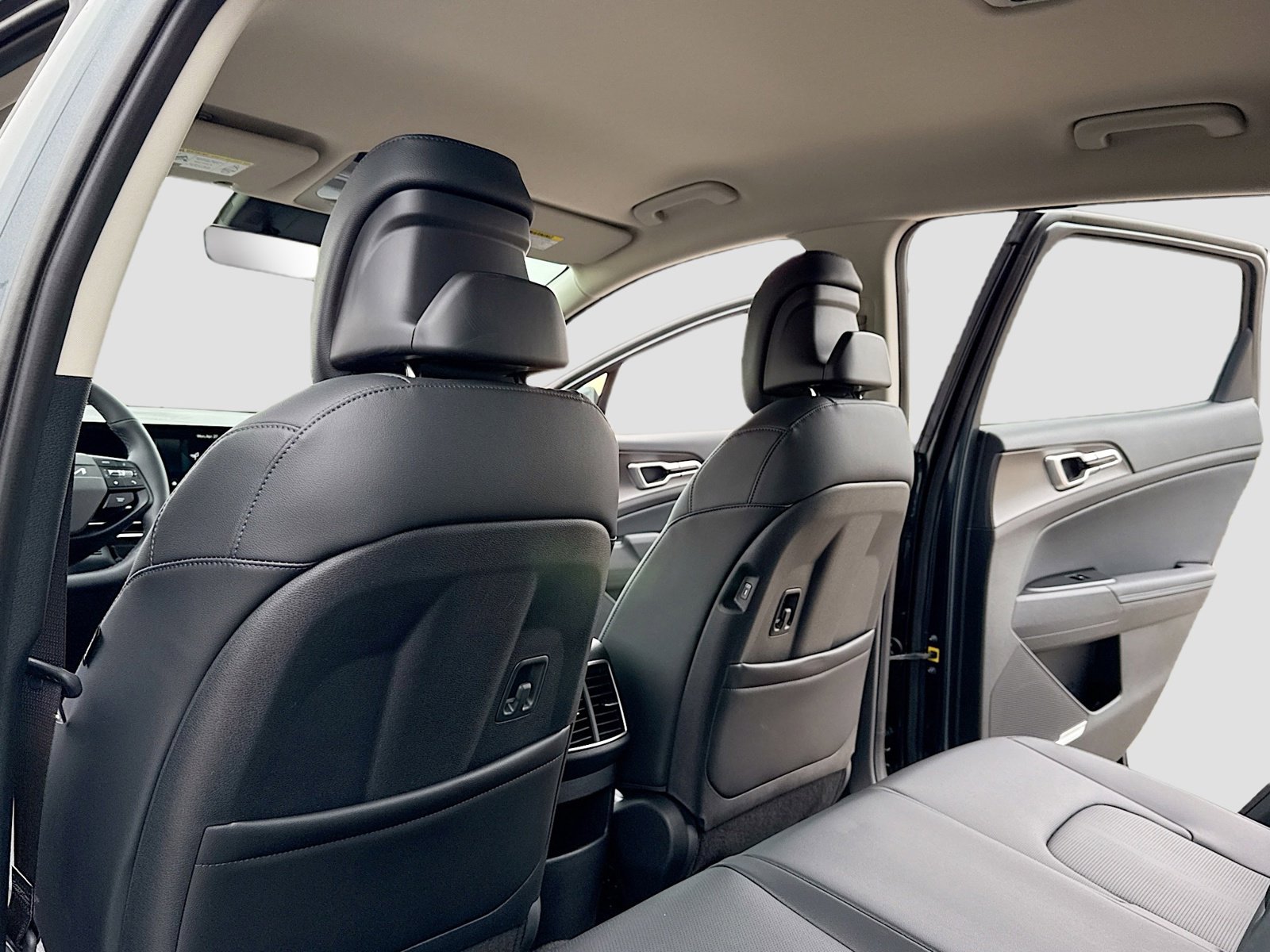 New 2026 Kia Sportage EX AWD/4WD image 6