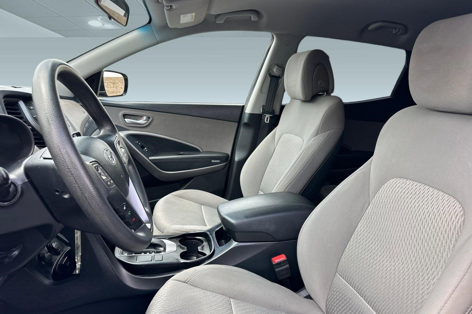 Used 2016 Hyundai Santa Fe Sport FWD image 21