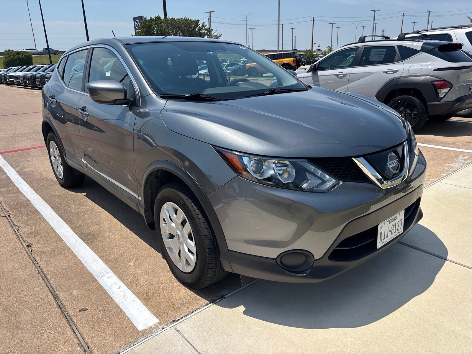 Used 2019 Nissan Rogue Sport S FWD image 3