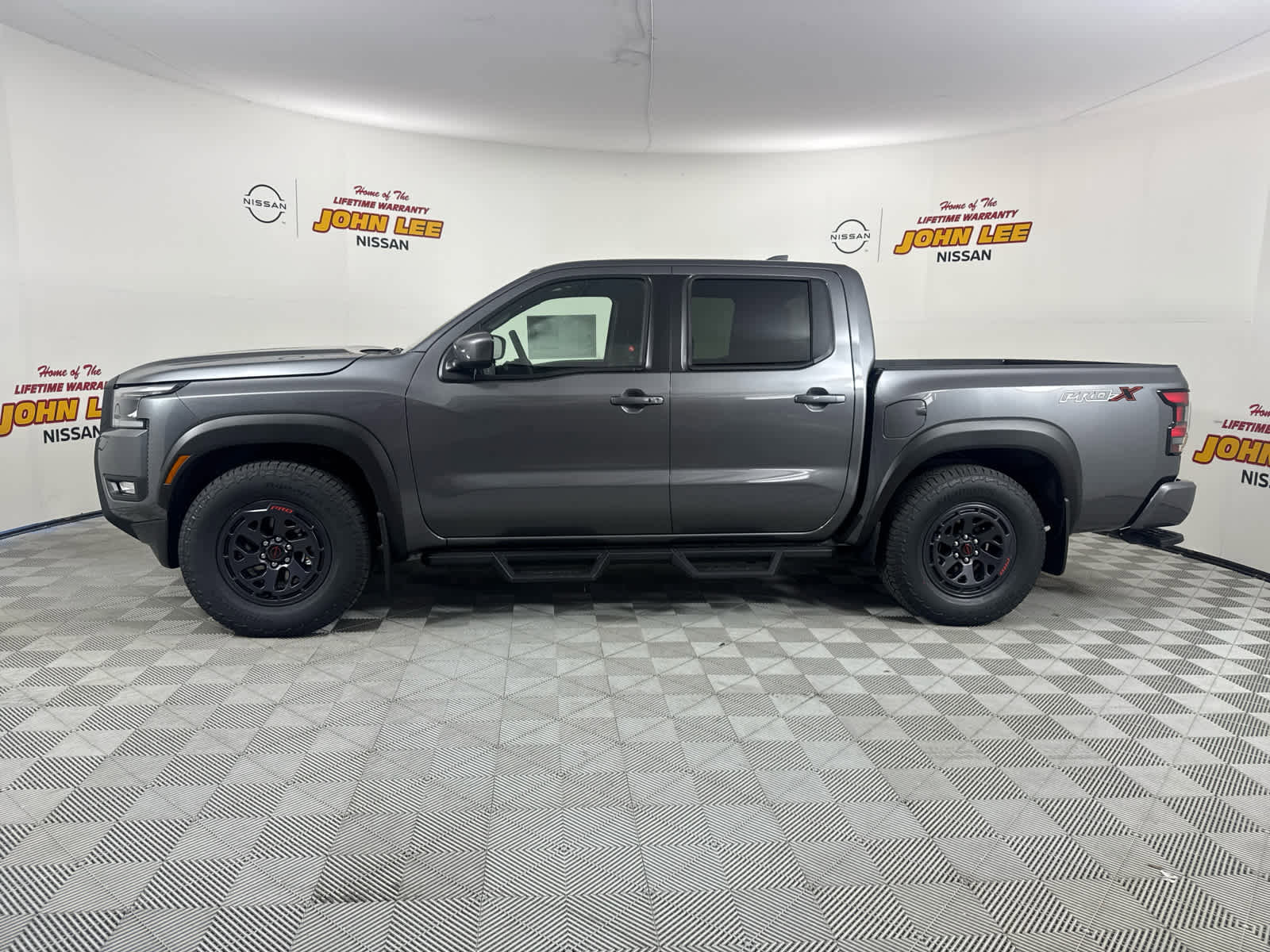 New 2026 Nissan Frontier Pro-X image 2