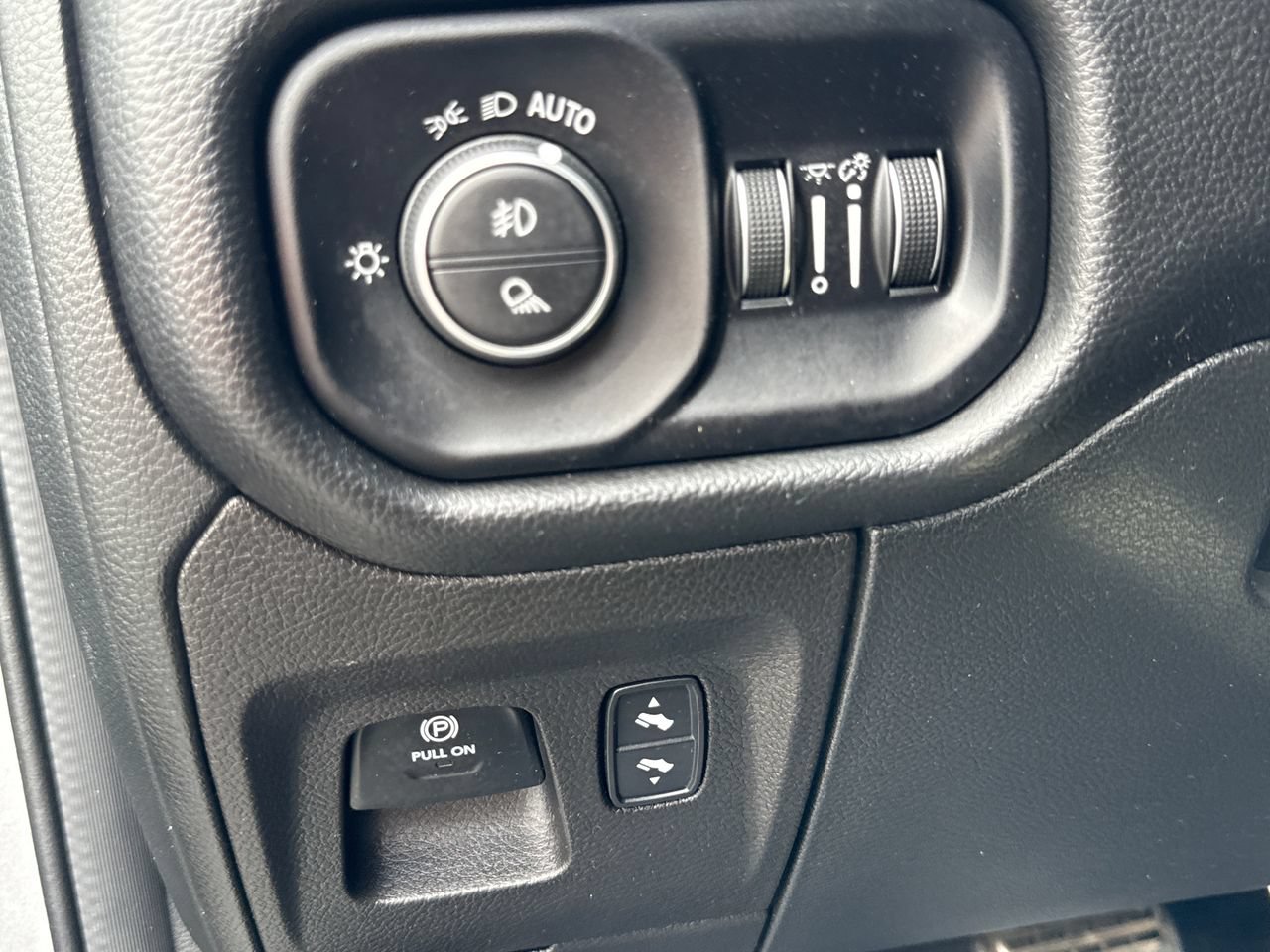 Used 2022 RAM 1500 Rebel w/ G/T Package AWD/4WD image 16