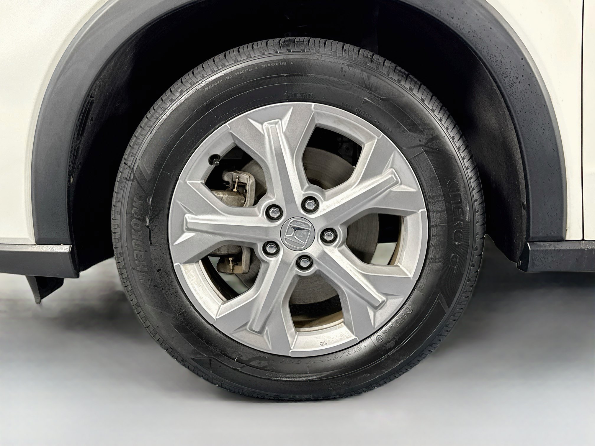 Certified 2024 Honda HR-V LX image 28