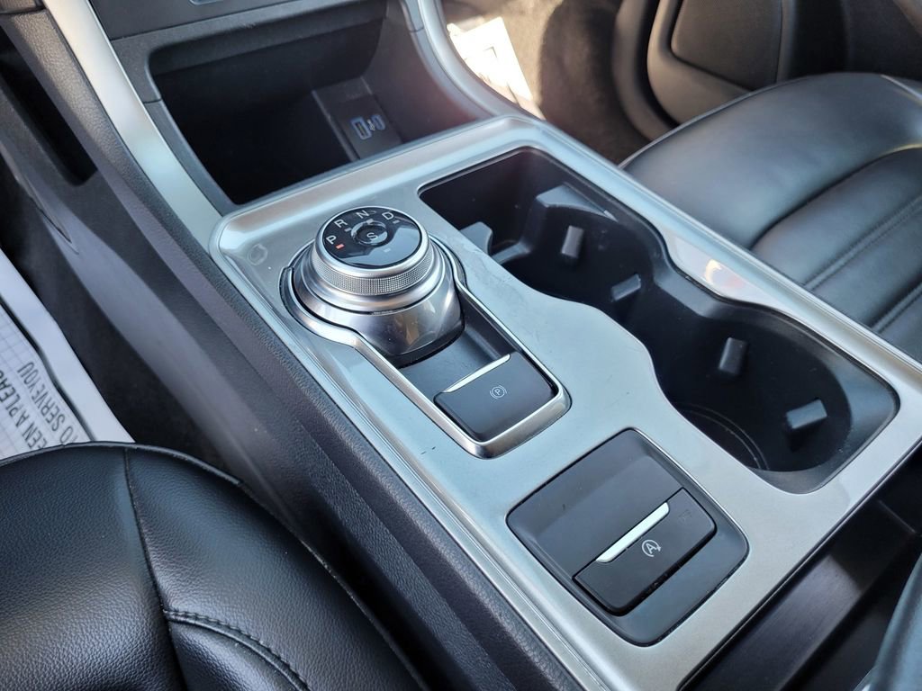 Used 2024 Ford Edge SEL image 21