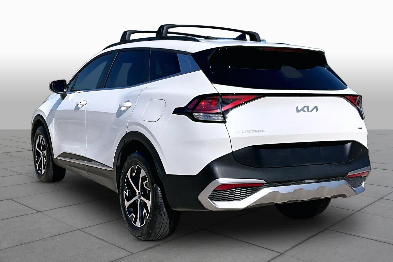 Used 2023 Kia Sportage EX w/ EX Premium Package AWD/4WD image 12