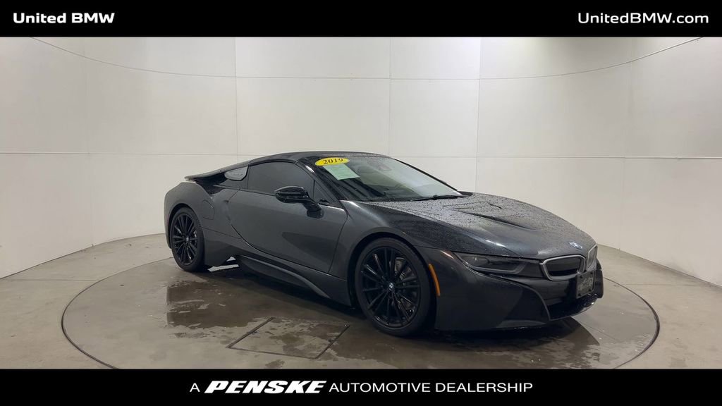 Used 2019 BMW i8 Roadster video 2