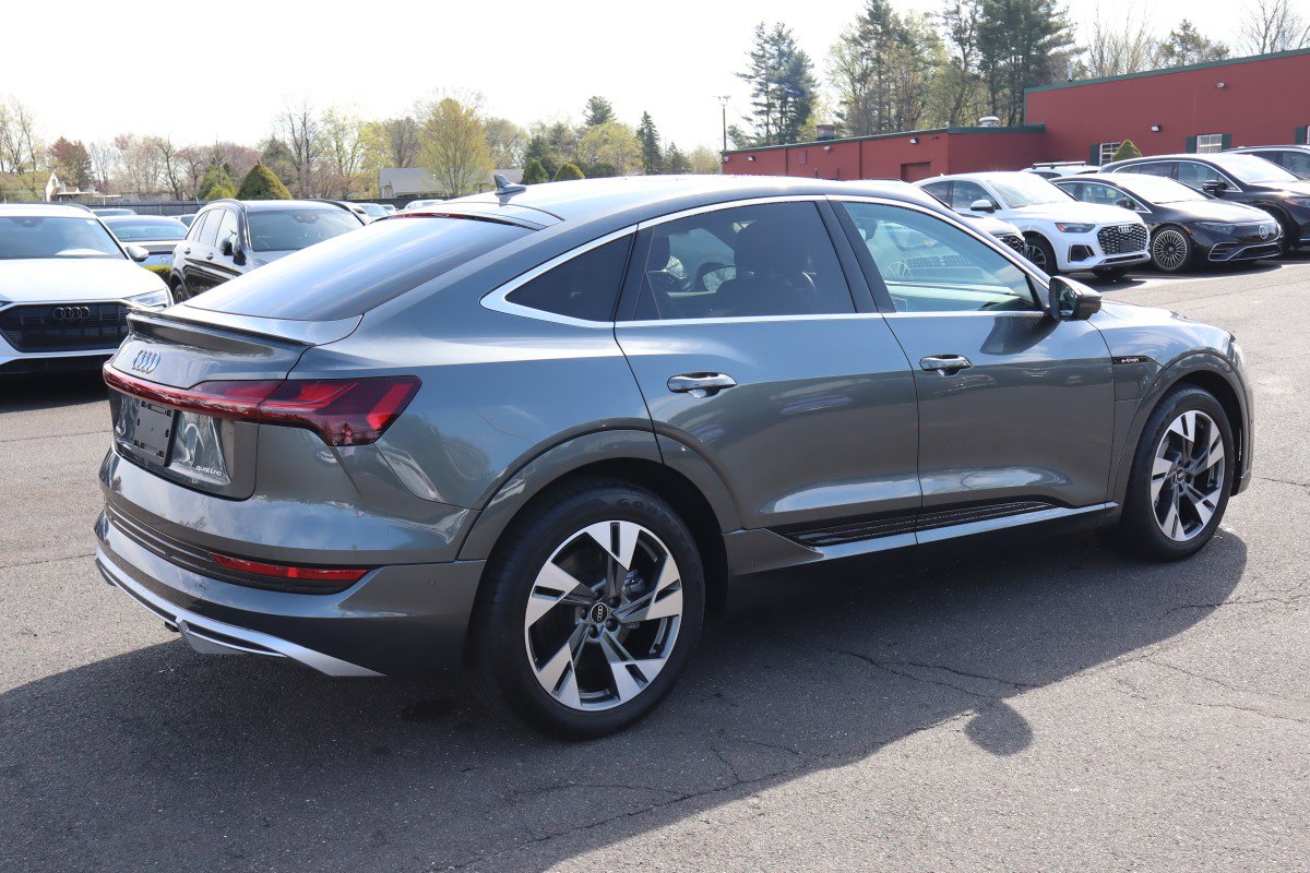 Used 2021 Audi e-tron Premium Plus w/ Premium Plus Package AWD/4WD image 5