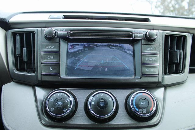 Used 2015 Toyota RAV4 LE AWD/4WD image 20