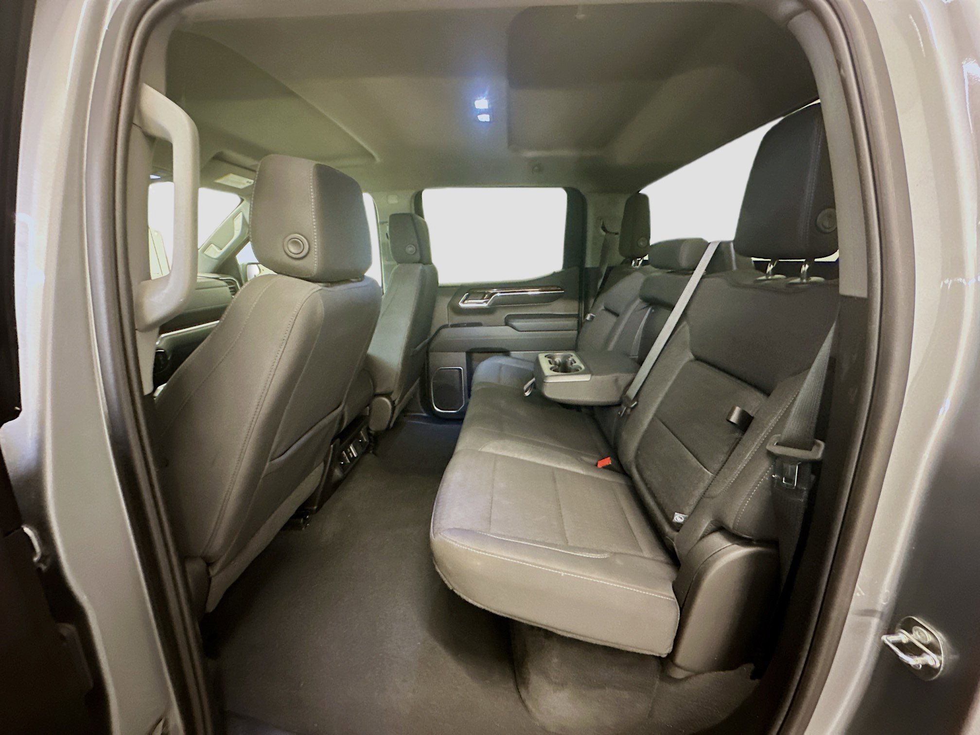 Used 2024 GMC Sierra 1500 Elevation image 28