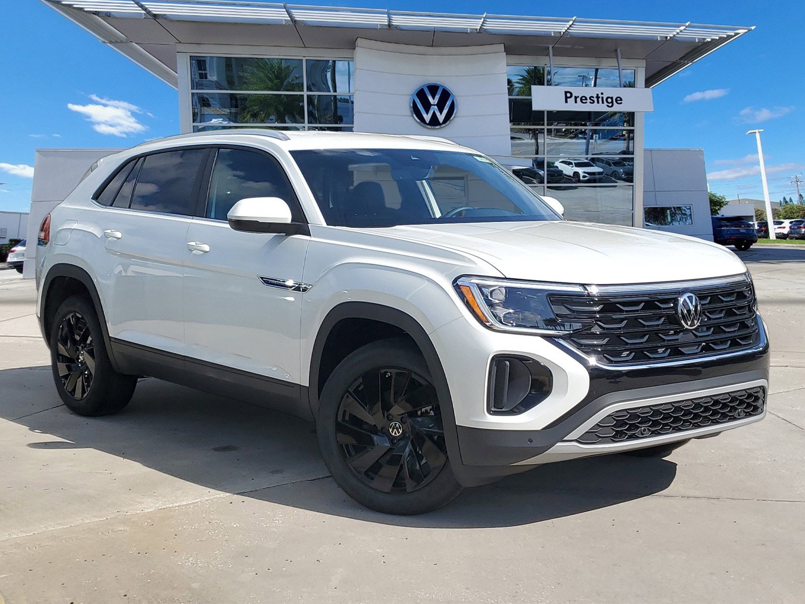 New 2026 Volkswagen Atlas Cross Sport SE image 1