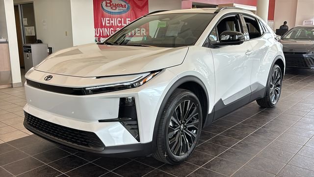 New 2026 Toyota C-HR w/ Cold Weather Package AWD/4WD image 3