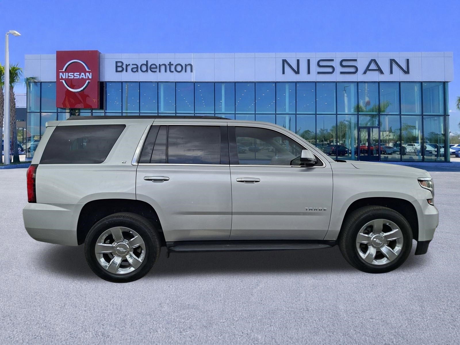 Used 2017 Chevrolet Tahoe LT RWD image 4