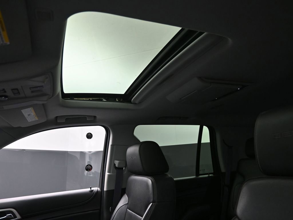 Used 2015 GMC Yukon Denali w/ Touring Package image 16