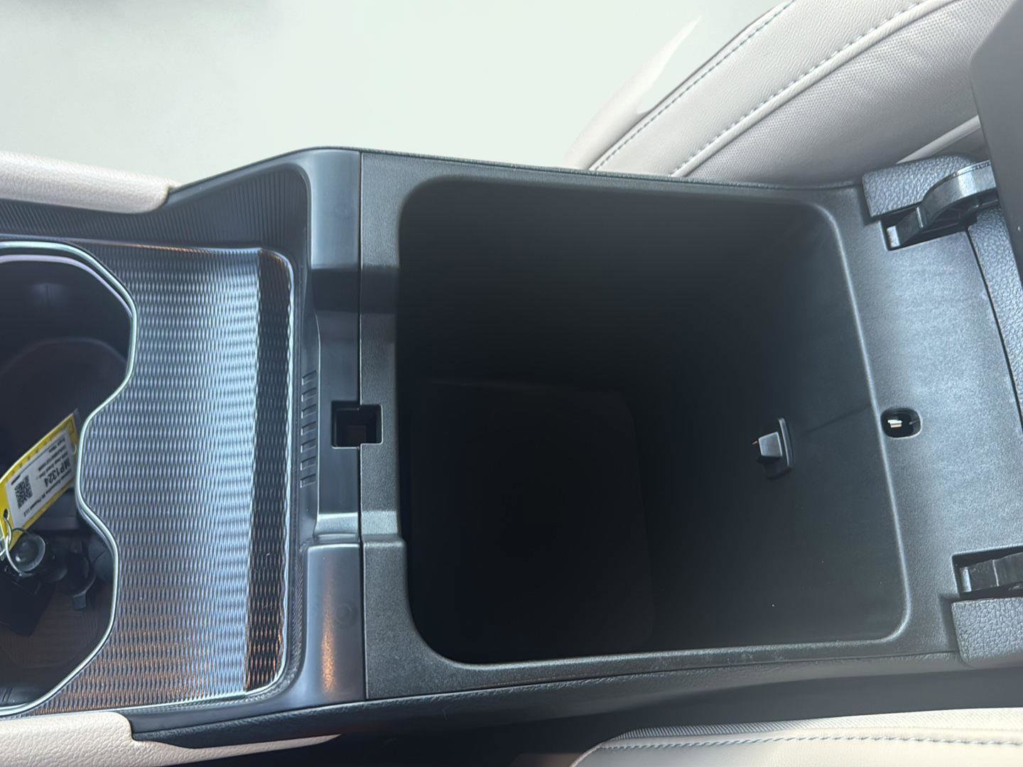 New 2026 Jeep Grand Cherokee Limited w/ Trailer Tow Package image 32