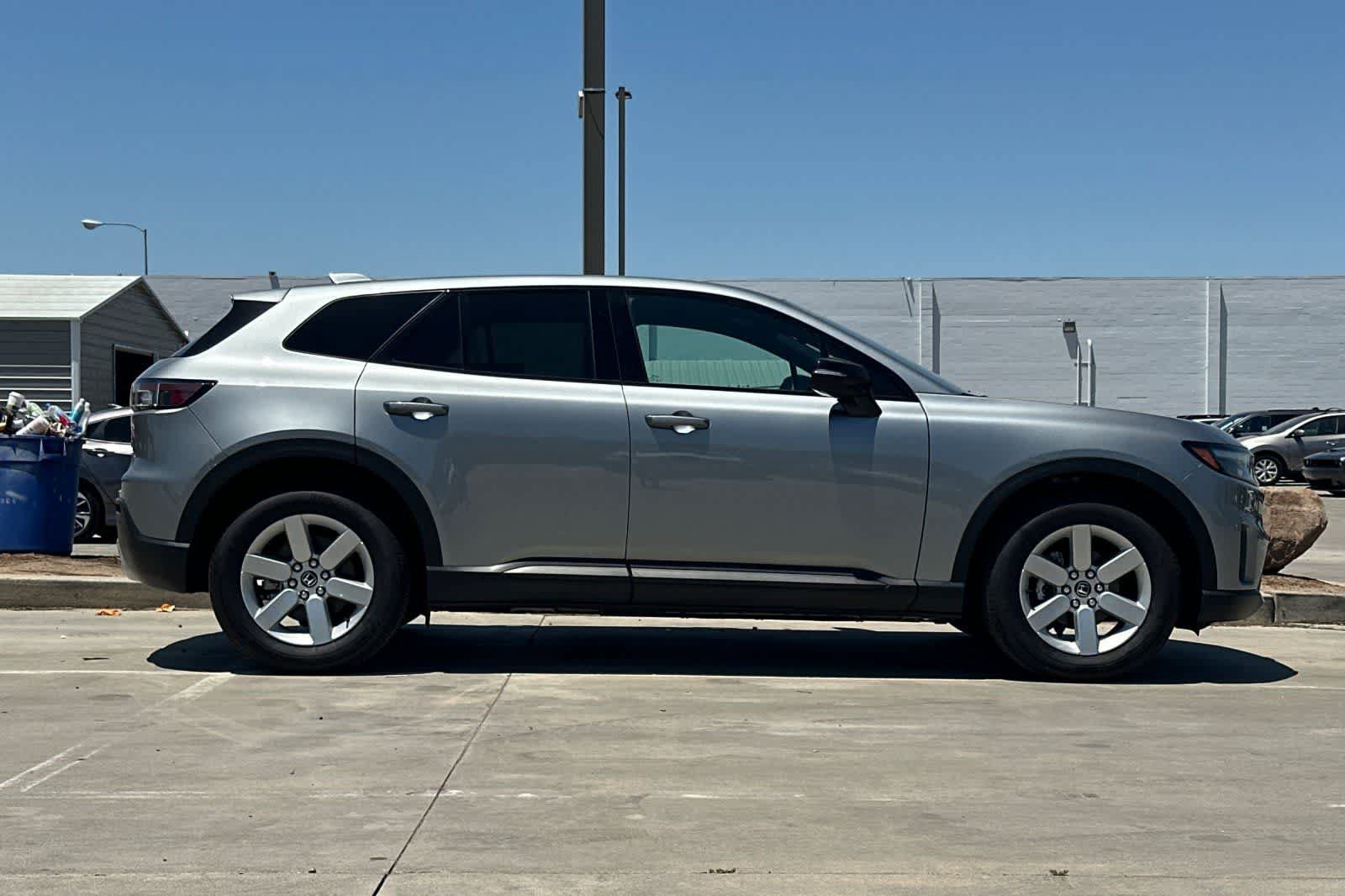 Used 2025 Honda Prologue EX image 9