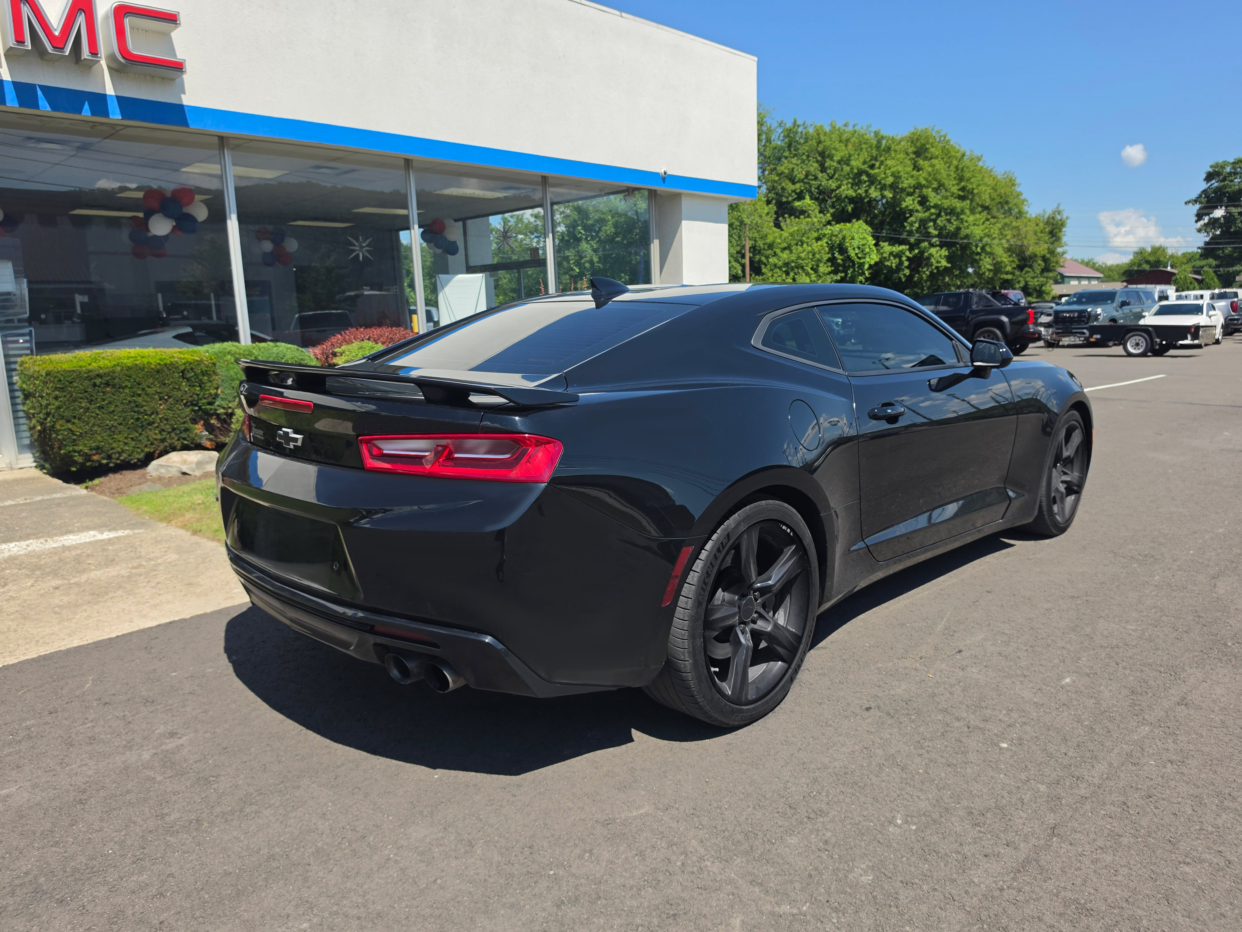 Used 2017 Chevrolet Camaro SS RWD image 3