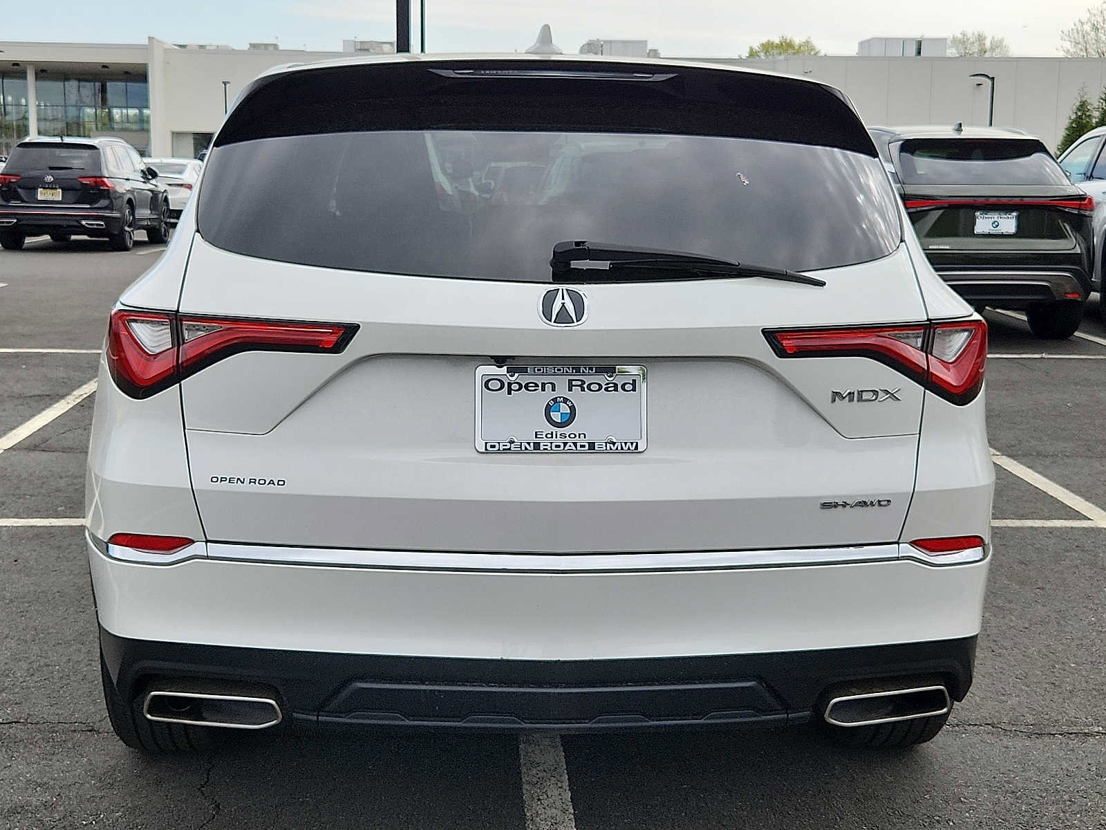 Used 2023 Acura MDX SH-AWD image 5