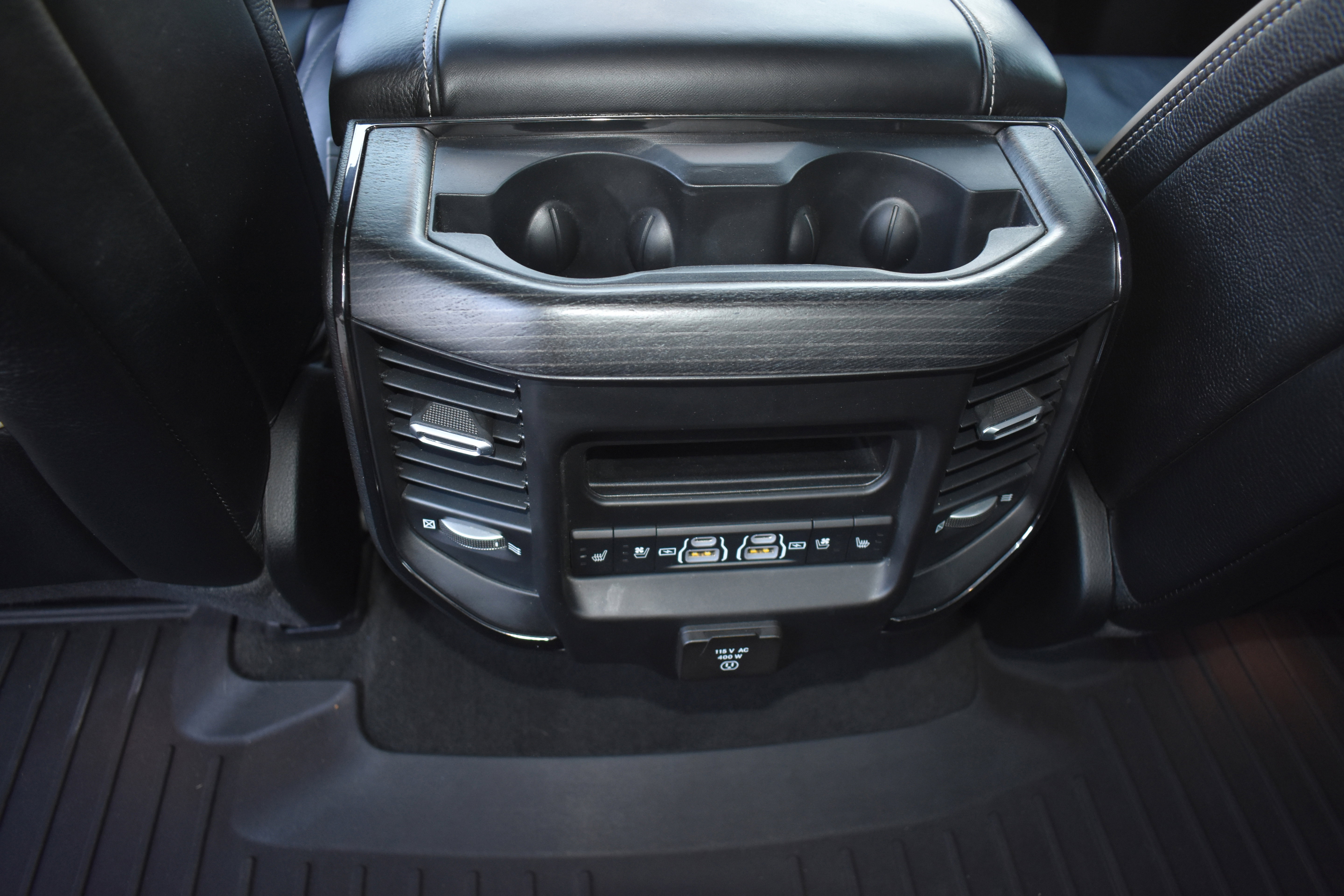 Used 2023 RAM 1500 Limited w/ Trailer Tow Group image 30