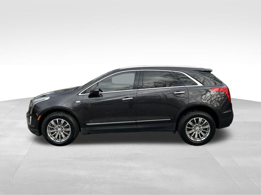 Used 2017 Cadillac XT5 Luxury w/ Driver Awareness Package image 2