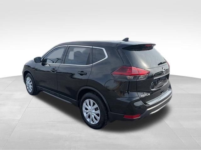Used 2018 Nissan Rogue S image 3