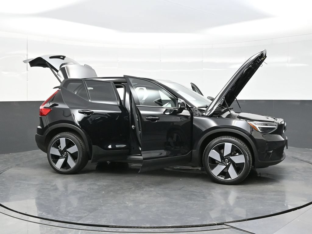 Used 2023 Volvo XC40 Recharge Ultimate w/ Protection Package Premier AWD/4WD image 48
