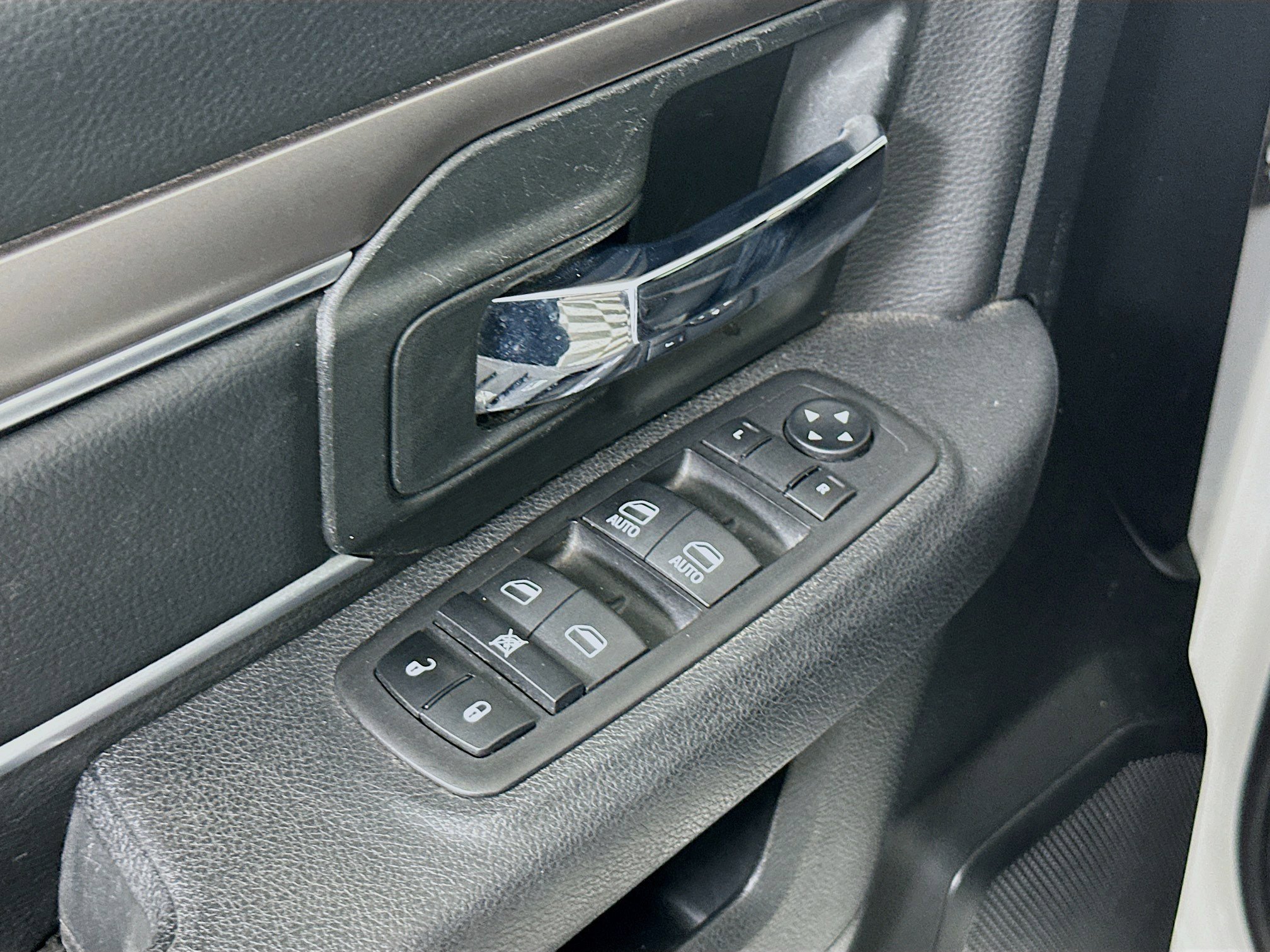 Used 2024 RAM 1500 Classic Warlock image 15