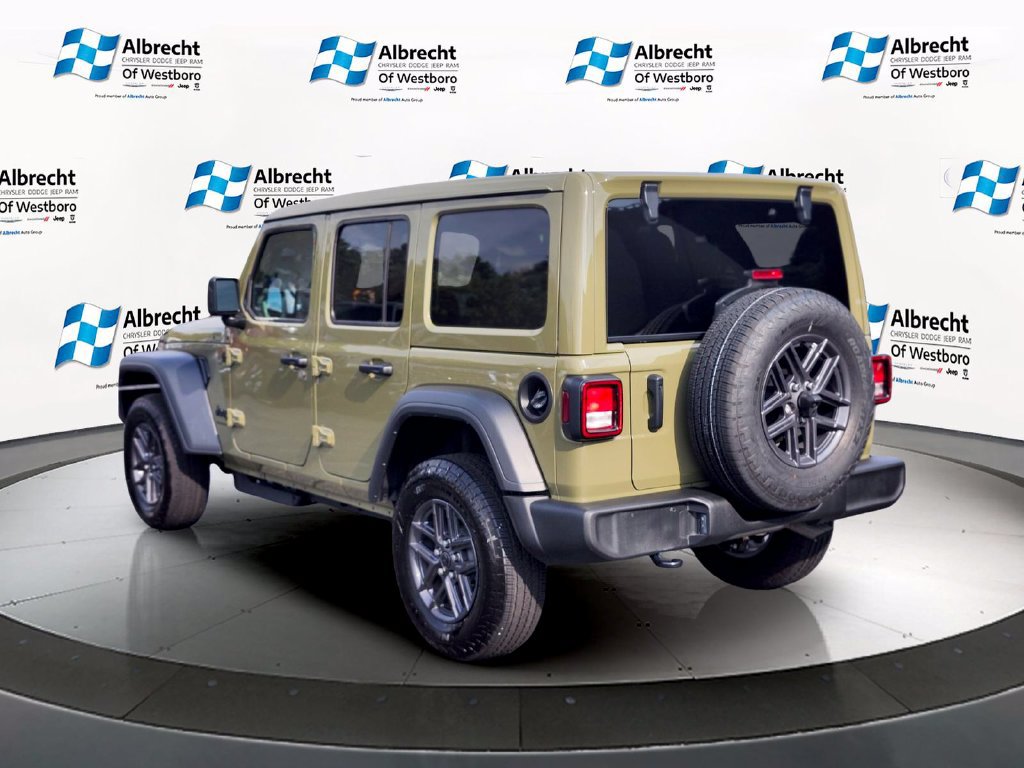 Used 2026 Jeep Wrangler Unlimited Sport AWD/4WD image 3