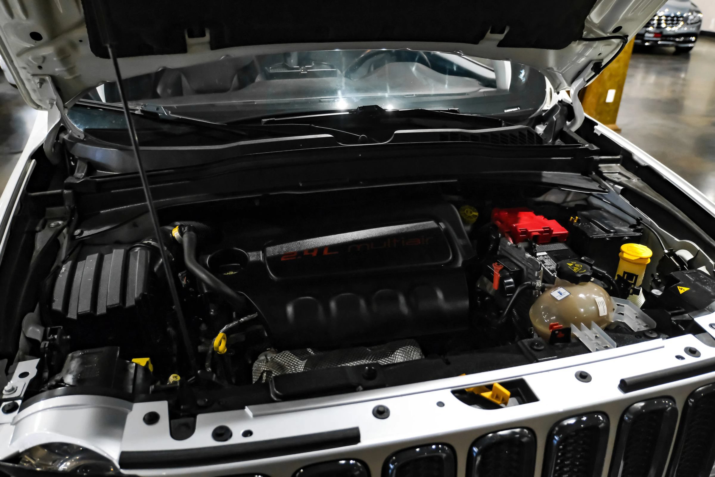 Used 2018 Jeep Renegade Limited w/ Advanced Technology Group AWD/4WD image 47