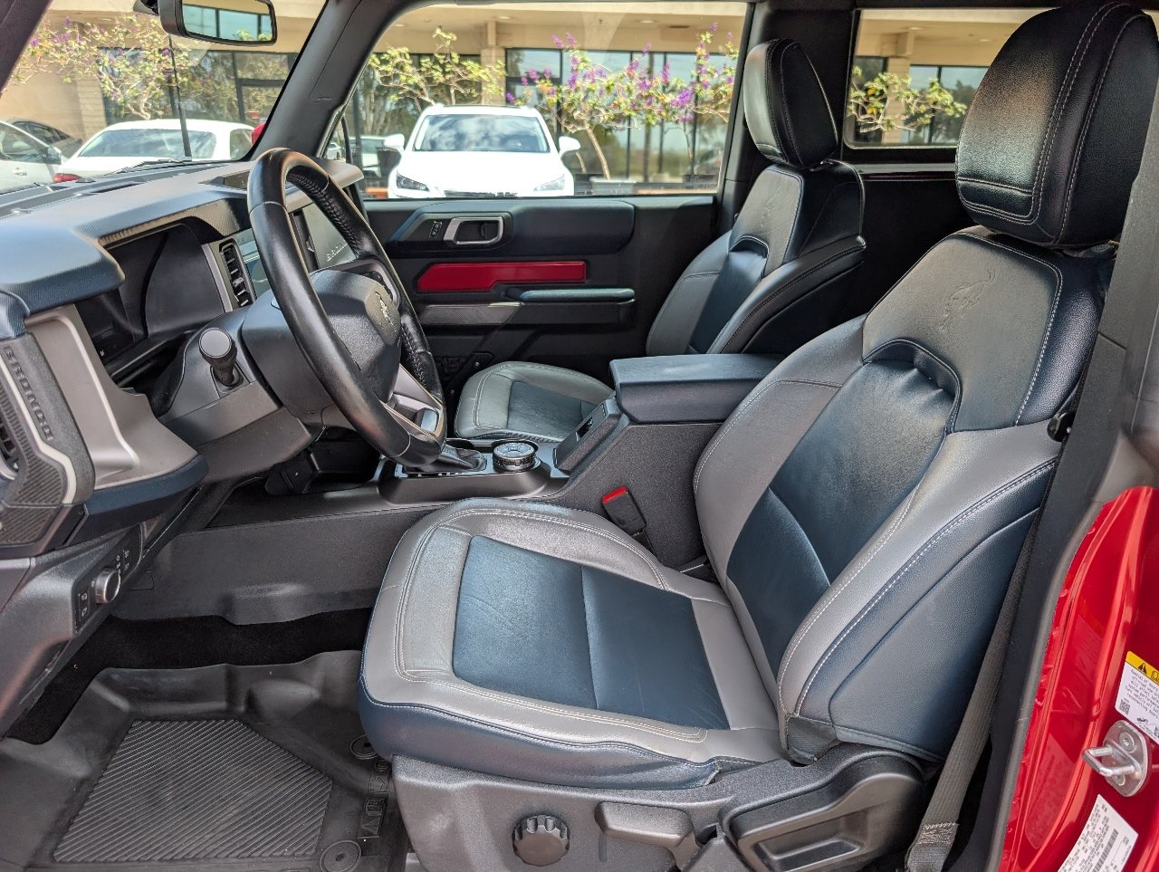 Used 2021 Ford Bronco Outer Banks w/ Sasquatch Package AWD/4WD image 2
