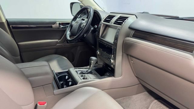 Used 2016 Lexus GX 460 w/ Navigation Package AWD/4WD image 13
