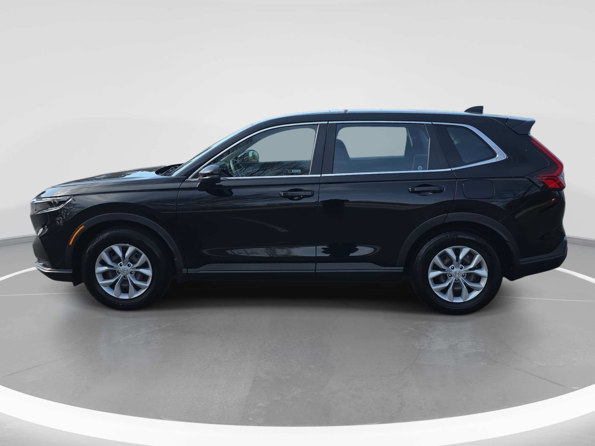 Used 2023 Honda CR-V LX image 8