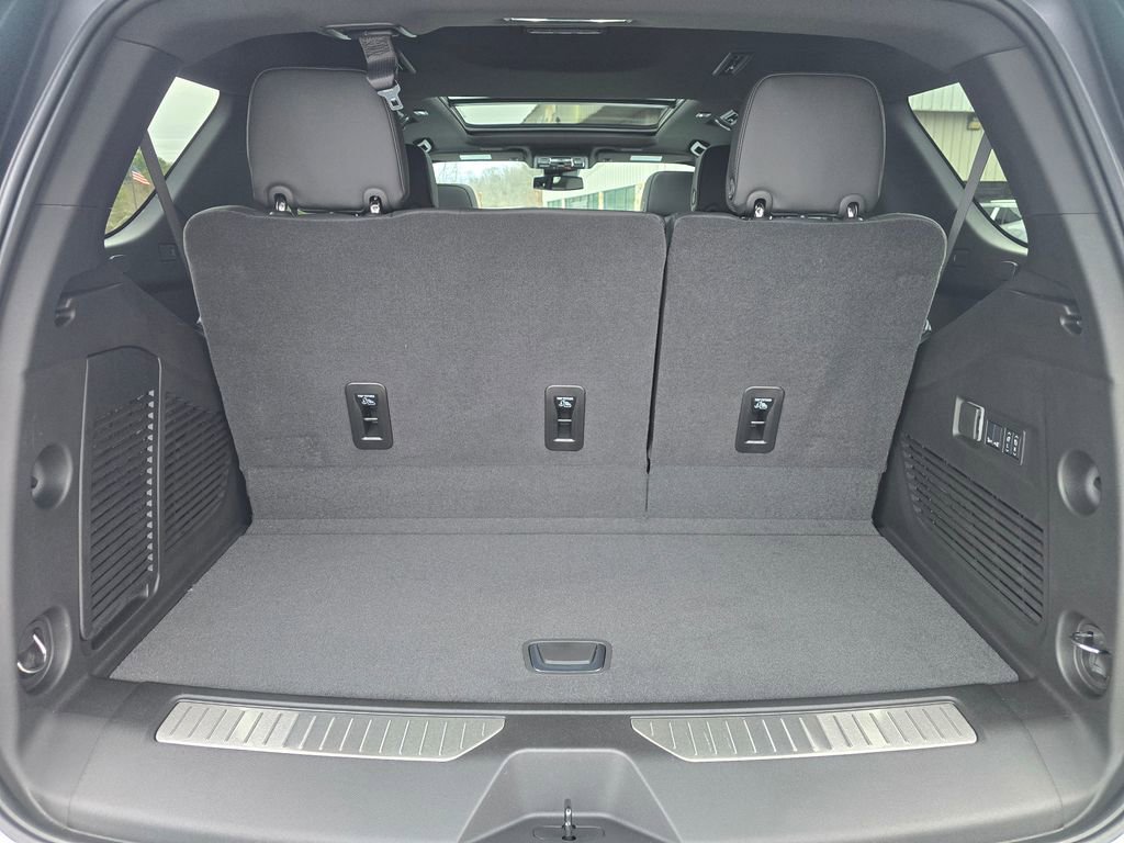 New 2026 GMC Yukon Denali w/ Sun & Power Step Package image 13