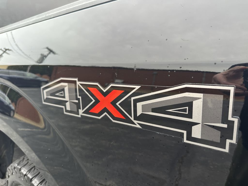 Used 2016 Ford F150 XLT w/ Equipment Group 301A Mid AWD/4WD image 9
