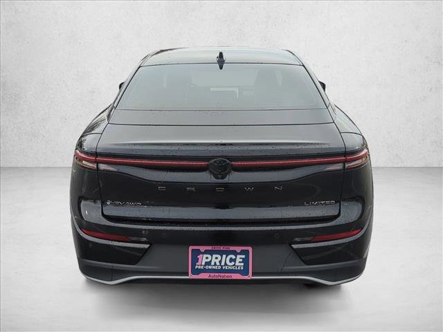 Used 2025 Toyota Crown Nightshade image 6