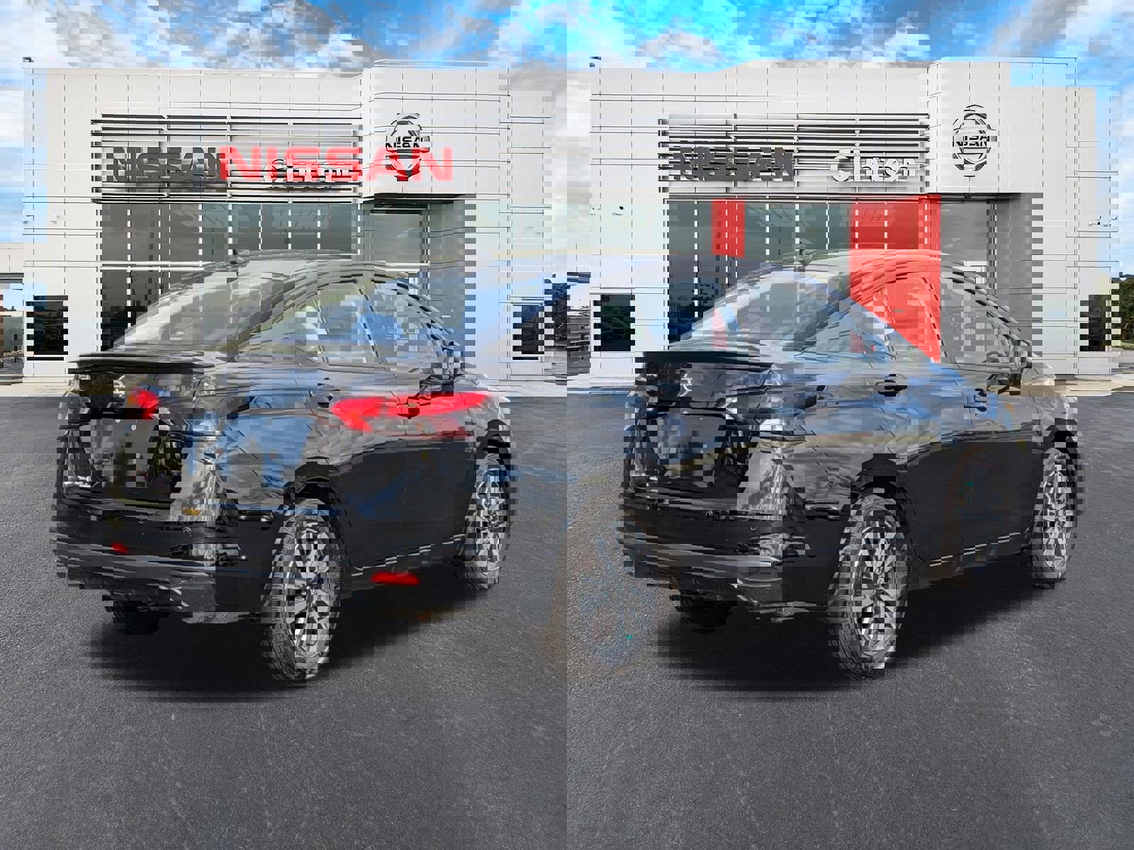 New 2025 Nissan Versa SV w/ Trunk Package image 3