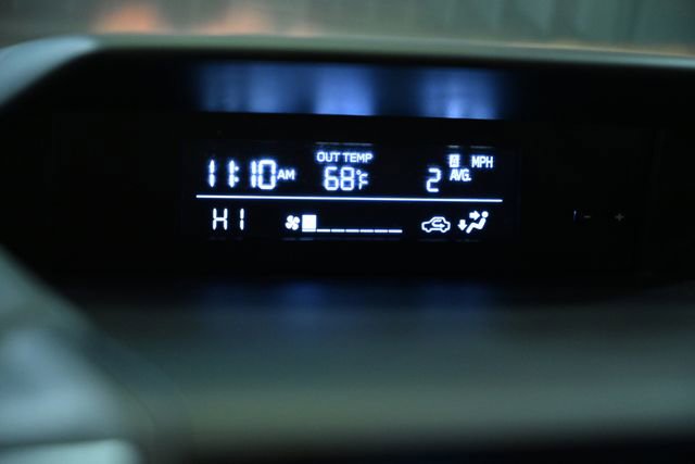 Used 2023 Subaru Crosstrek 2.0i Premium image 31