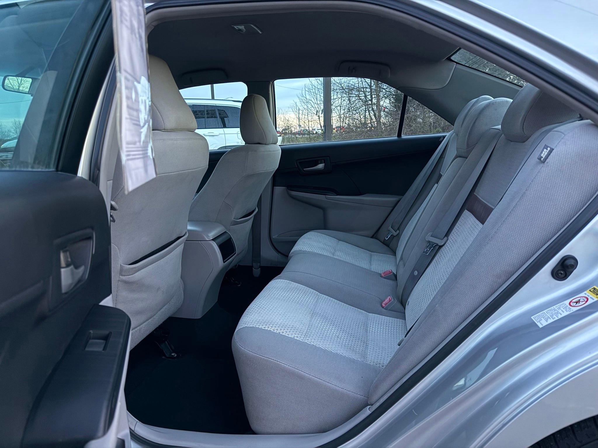 Used 2013 Toyota Camry image 24