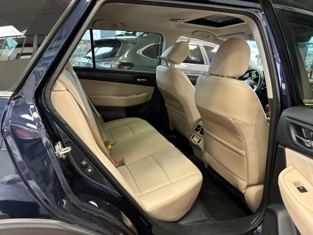 Used 2018 Subaru Outback 2.5i Limited AWD/4WD image 38