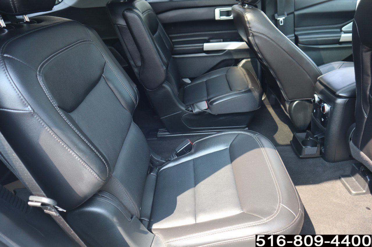Used 2023 Ford Explorer Limited w/ Limited Technology Package AWD/4WD image 29