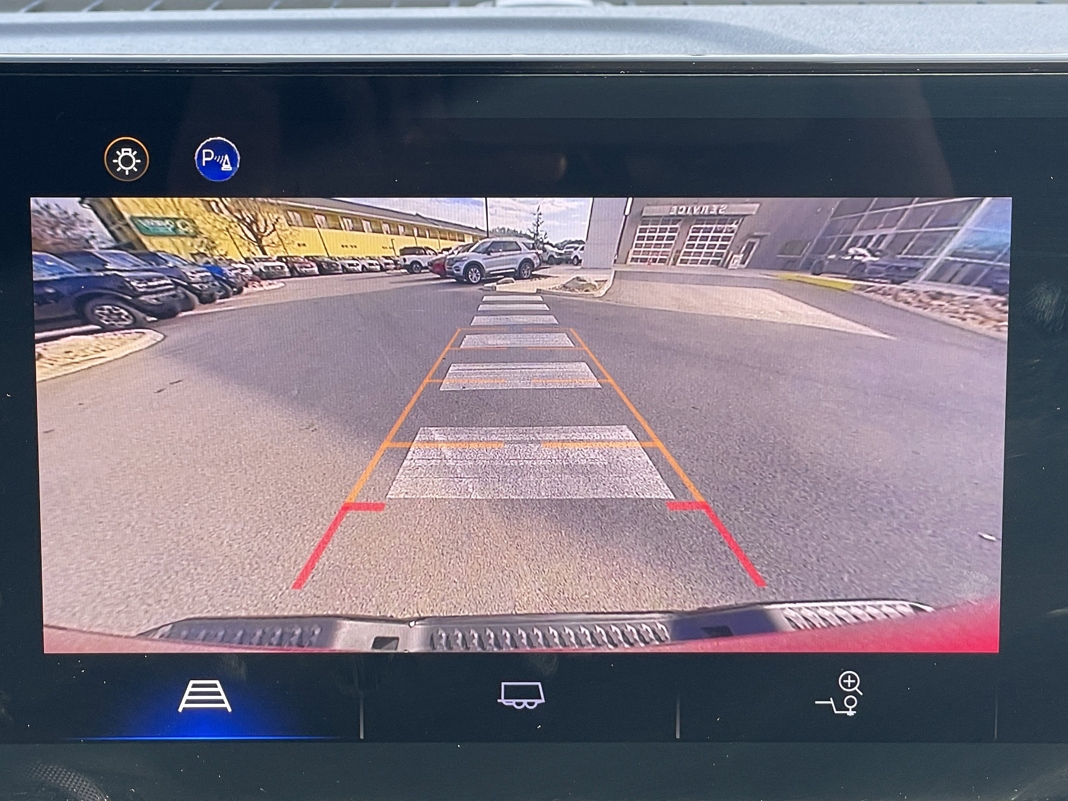 Used 2024 Chevrolet Colorado Z71 w/ Z71 Convenience Package 2 image 30