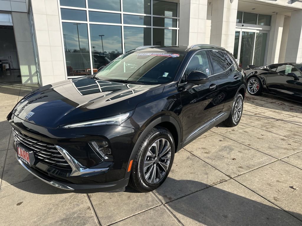 Used 2024 Buick Envision Preferred image 3