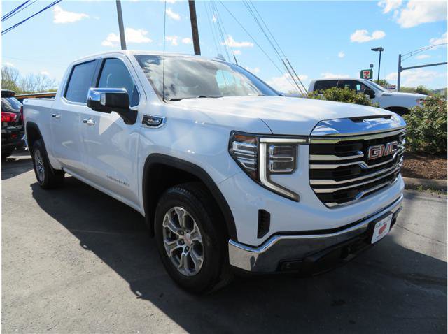 Used 2025 GMC Sierra 1500 SLT AWD/4WD image 14