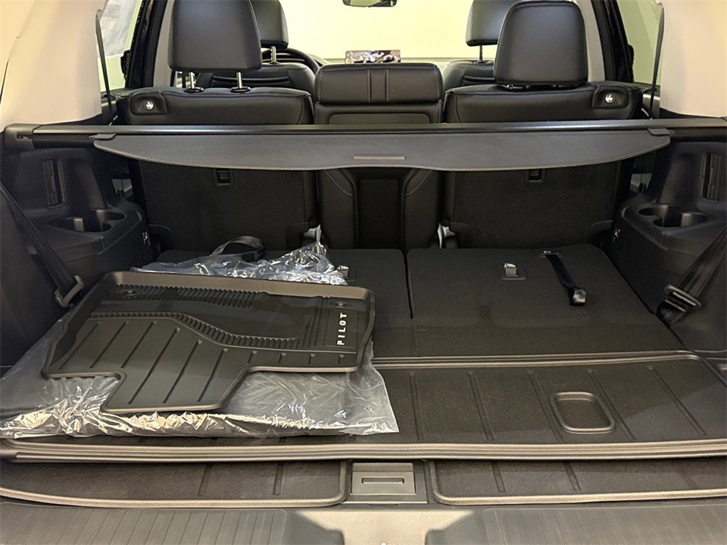 New 2025 Honda Pilot Elite image 13