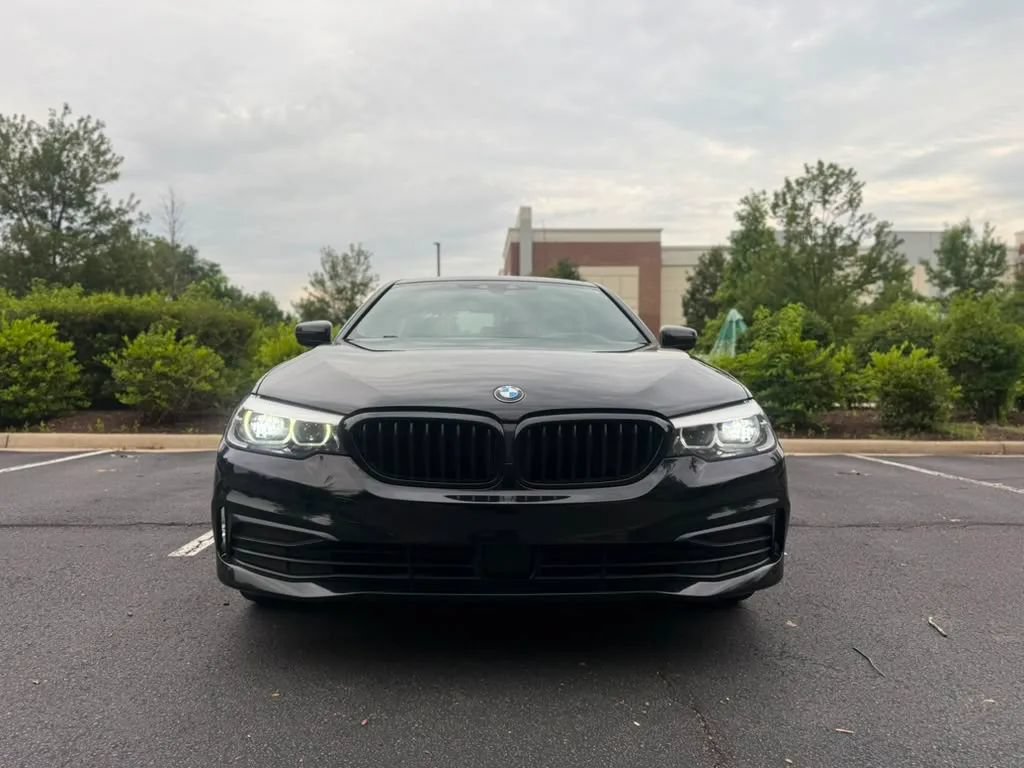 Used 2019 BMW 530i xDrive AWD/4WD image 8